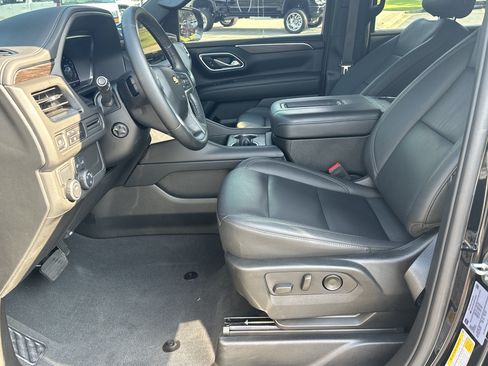 Certified 2024 Chevrolet Tahoe LT w/ LT Signature Plus Package RWD image 9