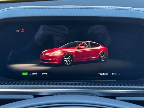 Used 2022 Tesla Model S Plaid image 22