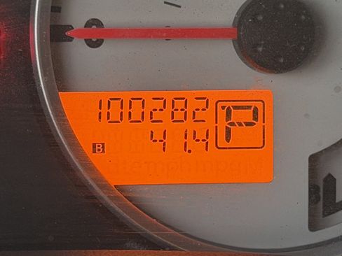 Used 2016 Nissan Frontier Desert Runner image 9