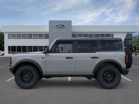 New 2026 Ford Bronco Badlands AWD/4WD image 28