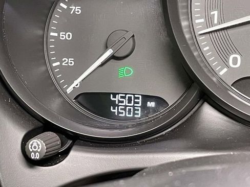 Certified 2025 Porsche Macan image 47