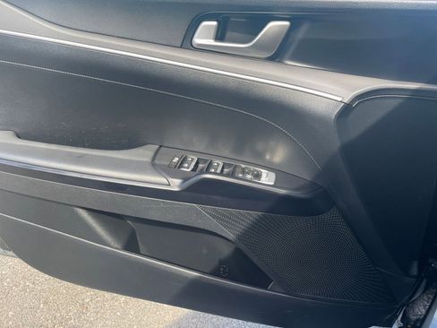 Used 2025 Kia K5 LXS image 18