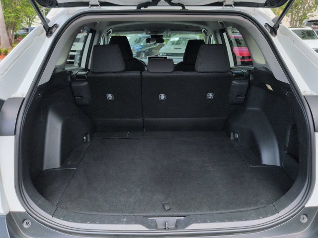 Used 2025 Toyota RAV4 LE AWD/4WD image 13