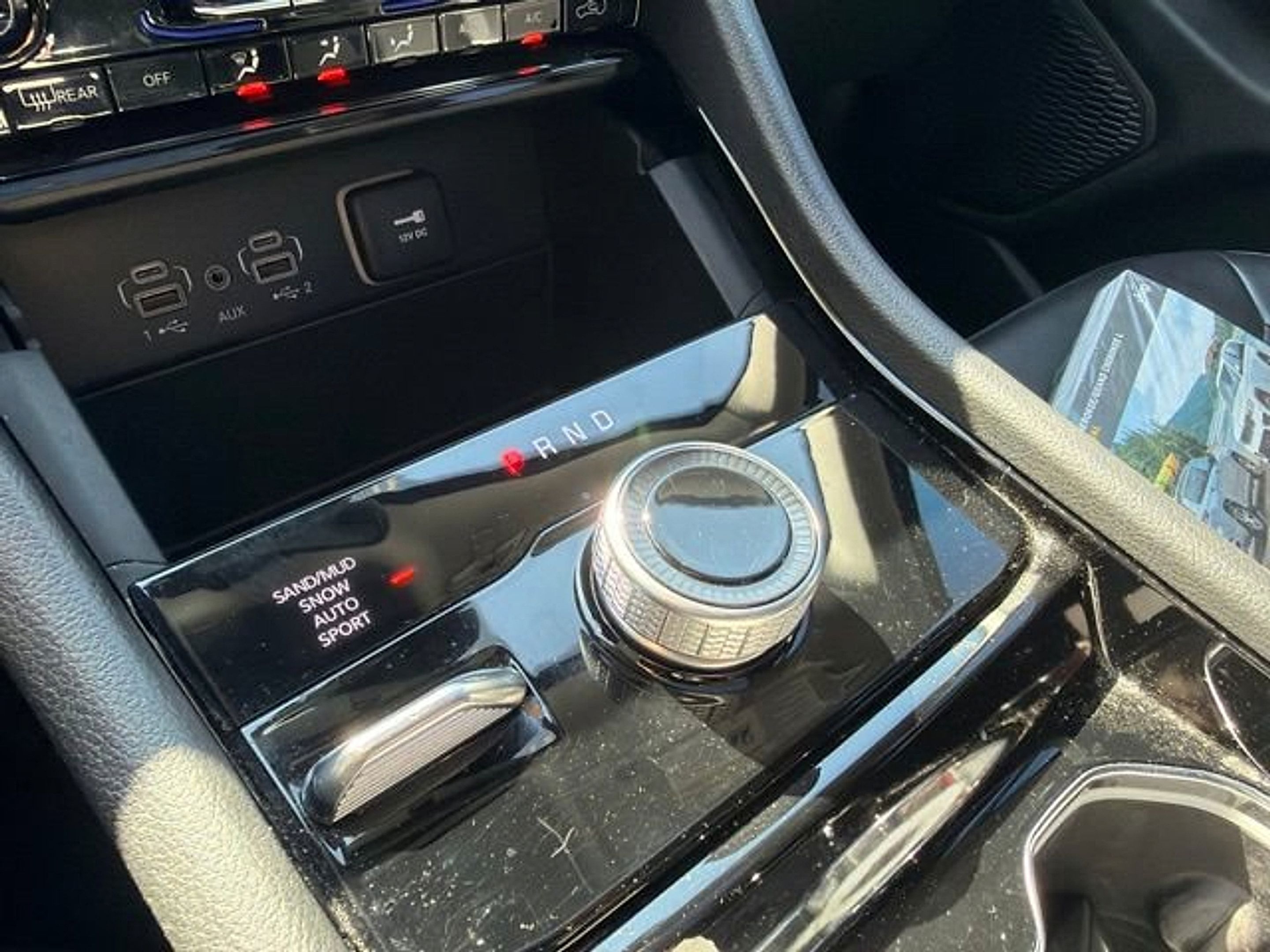 Certified 2023 Jeep Grand Cherokee Limited w/ Black Appearance Package AWD/4WD image 22