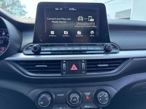 Used 2021 Kia Forte LXS image 11