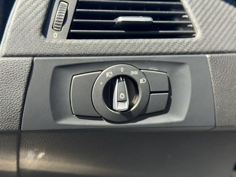 Used 2011 BMW M3 Coupe RWD image 11