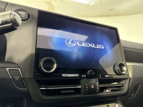 Used 2025 Lexus GX 550 AWD/4WD image 7