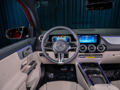 New 2026 Mercedes-Benz GLA 250 image 15