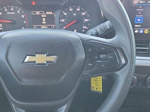 Used 2024 Chevrolet Trax LS w/ LS Convenience Package image 20