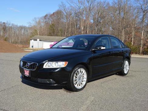 Used 2011 Volvo S40 T5 w/ Preferred Pkg image 61