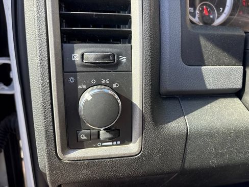 Used 2015 RAM 1500 Tradesman w/ Power & Remote Entry Group RWD image 13