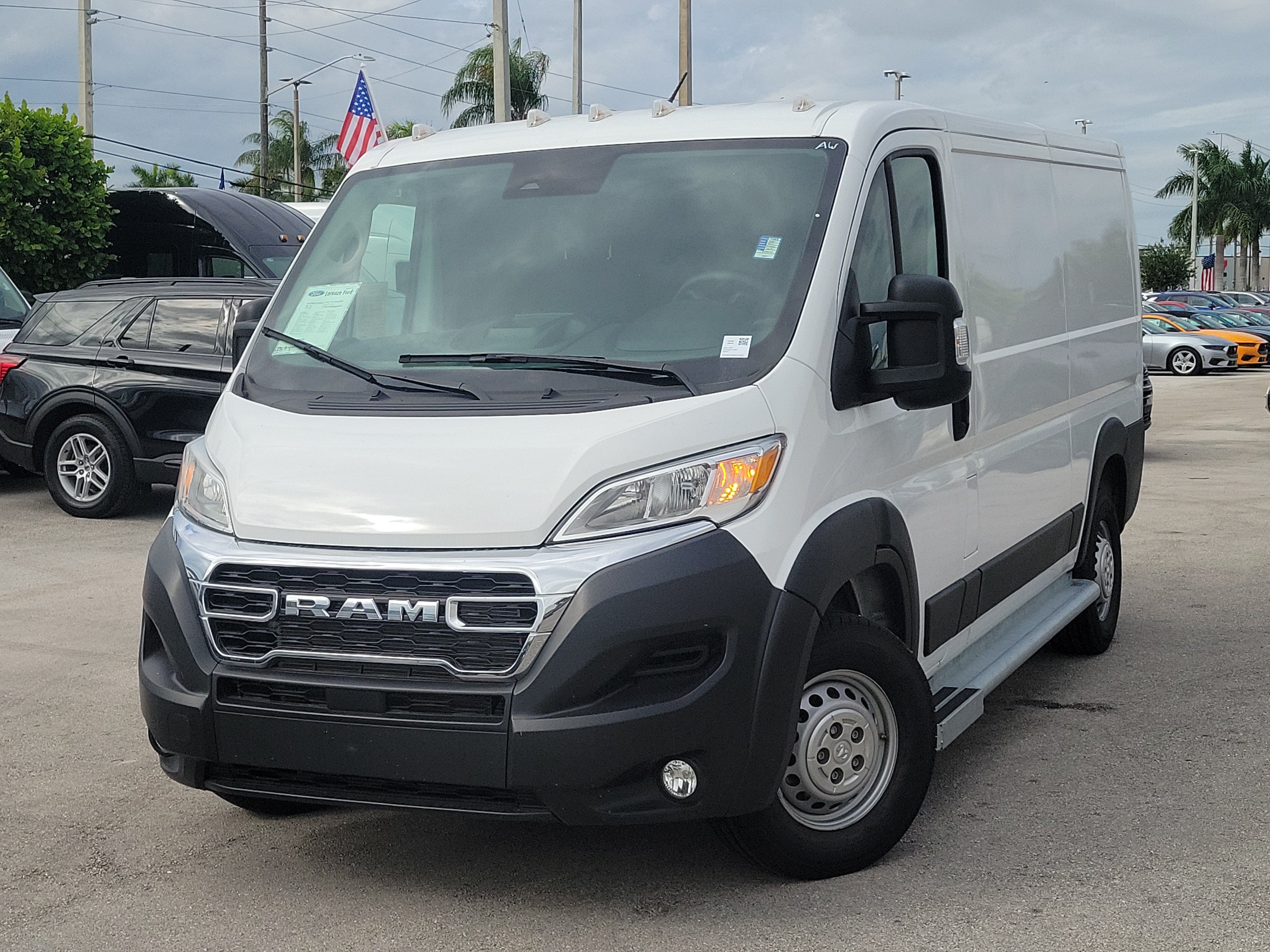 Used 2025 RAM ProMaster 2500 w/ U-Haul Equipment Group FWD 360° Tour