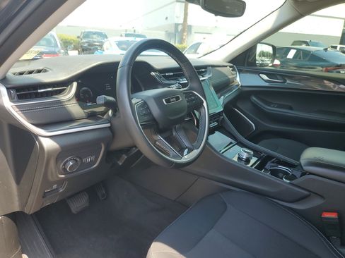 Used 2021 Jeep Grand Cherokee L Laredo w/ Luxury Tech Group I RWD image 13