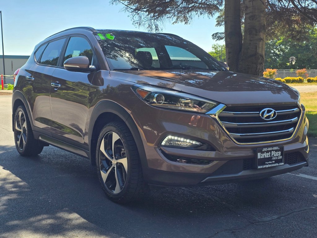 Used 2016 Hyundai Tucson Limited w/ Option Group 03 FWD image 8