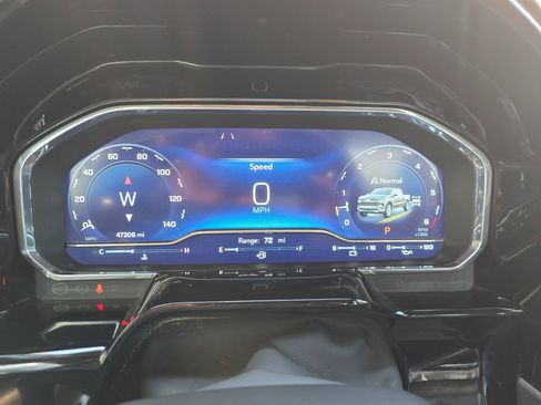 Used 2023 Chevrolet Silverado 1500 RST w/ Z71 Off-Road Package image 21