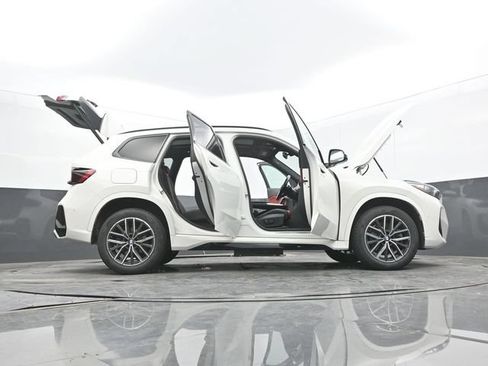 Used 2023 BMW X1 xDrive28i w/ M Sport Package AWD/4WD image 68