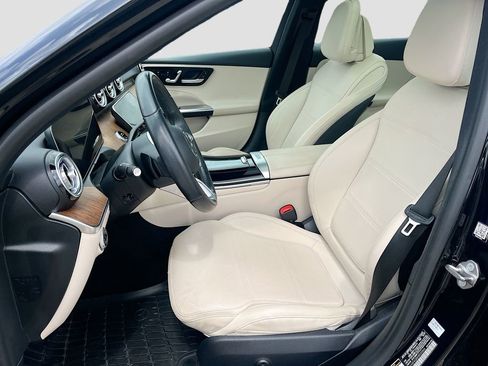 Used 2022 Mercedes-Benz C 300 Sedan image 21