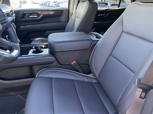 New 2026 GMC Yukon Elevation image 20