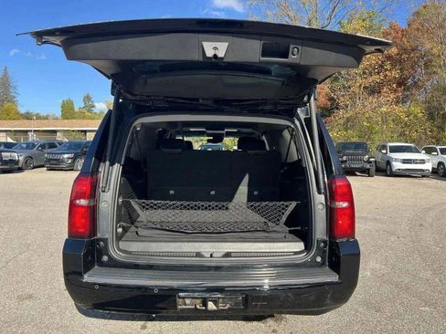 Used 2018 Chevrolet Suburban Premier image 25