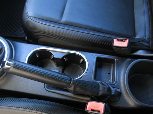 Used 2012 Volkswagen Beetle 2.5 image 17