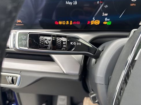 New 2026 Cadillac Vistiq Sport w/ LPO, Floor Liner Package image 24