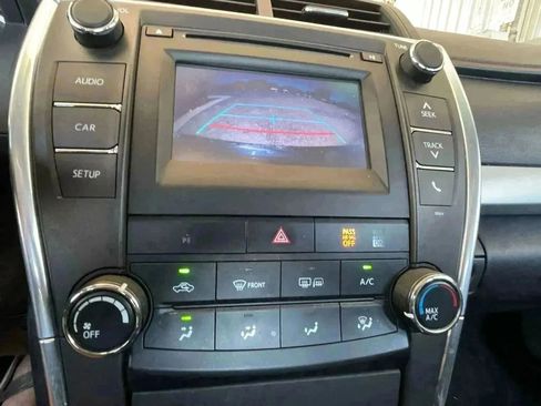 Used 2016 Toyota Camry SE image 13