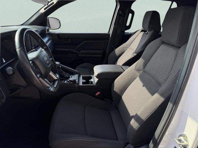 Used 2025 Toyota 4Runner SR5 AWD/4WD image 11