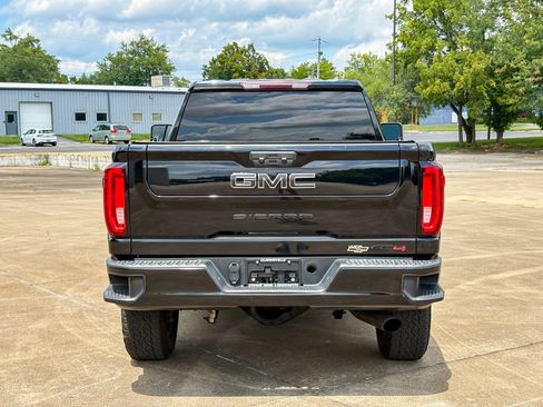 Used 2022 GMC Sierra 2500 AT4 w/ Snow Plow Prep/Camper Package AWD/4WD image 8