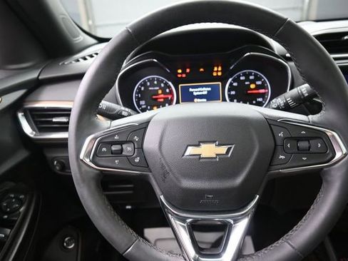 Used 2023 Chevrolet TrailBlazer ACTIV w/ Sun and Liftgate Package AWD/4WD image 8