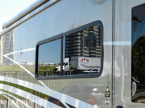 Used 2020 Mercedes-Benz Sprinter 3500 image 54