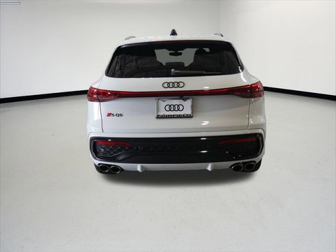 New 2026 Audi SQ5 Premium Plus image 4