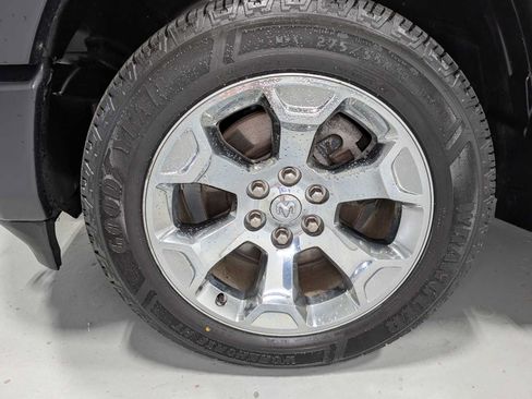 Used 2019 RAM 1500 Big Horn AWD/4WD image 3