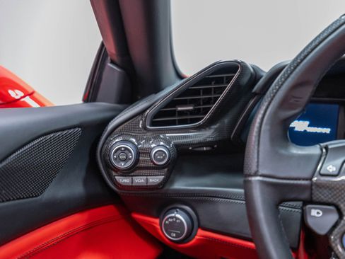 Used 2018 Ferrari 488 Spider RWD image 14