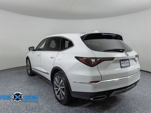 Used 2025 Acura MDX SH-AWD w/ Technology Package image 5