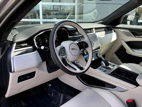 New 2026 Jaguar F-PACE R-Dynamic S image 6