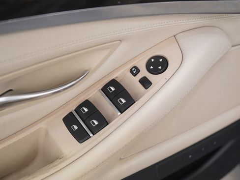 Used 2012 BMW 528i xDrive 4D SEDAN 528I XDRIVE image 18