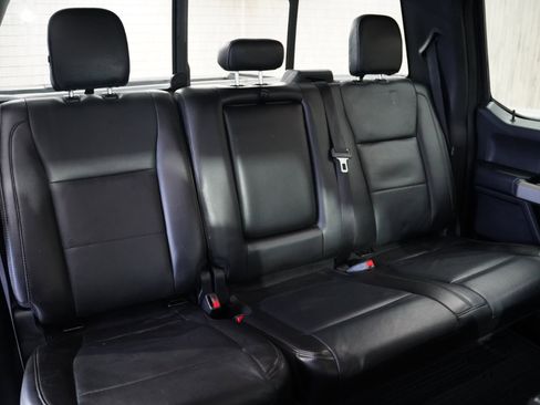 Used 2017 Ford F150 Lariat w/ Equipment Group 502A Luxury image 31