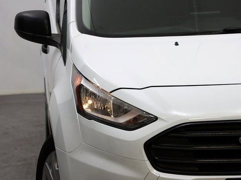 Used 2022 Ford Transit Connect XLT image 4