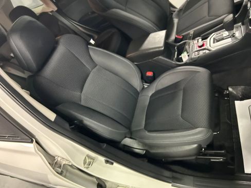 Used 2020 Subaru Forester Premium AWD/4WD image 24