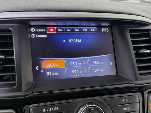 Used 2020 Nissan Pathfinder S FWD image 17