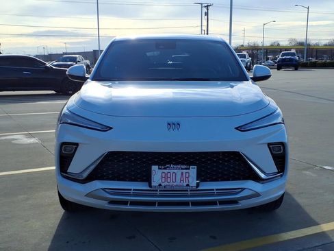 Used 2024 Buick Envista Avenir image 8