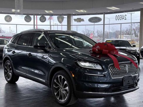 Used 2023 Lincoln Nautilus Reserve w/ Equipment Group 201A image 1