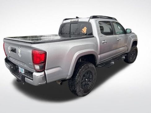 Used 2019 Toyota Tacoma SR5 image 11