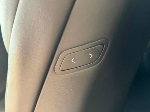 Used 2018 Tesla Model X 100D image 26