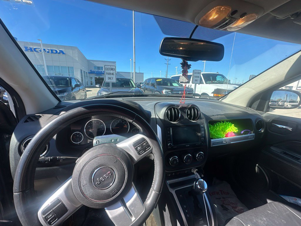 Used 2015 Jeep Compass High Altitude AWD/4WD image 12