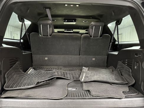 Used 2016 Cadillac Escalade ESV Platinum image 32