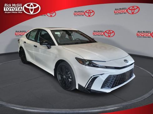 New 2026 Toyota Camry Hybrid AWD/4WD image 1