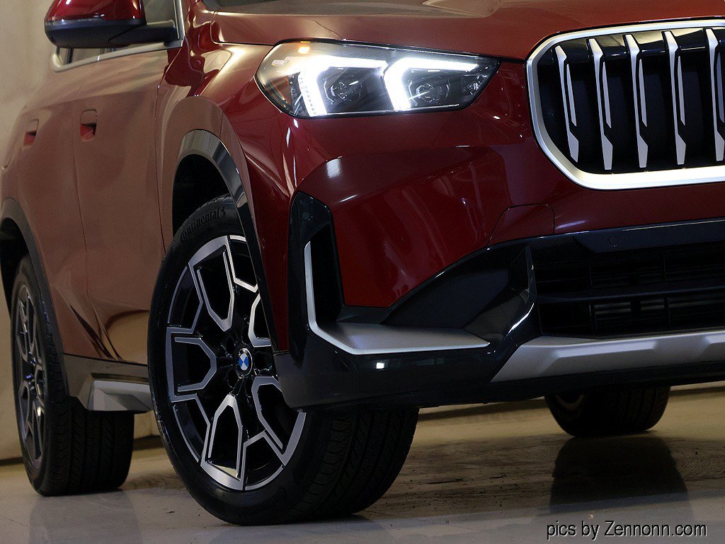 Certified 2026 BMW X1 xDrive28i AWD/4WD image 4