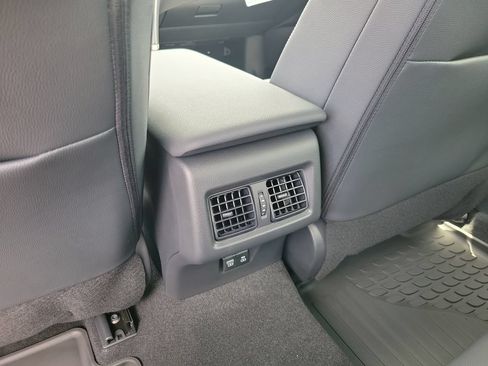 Used 2026 Toyota Camry SE FWD image 12