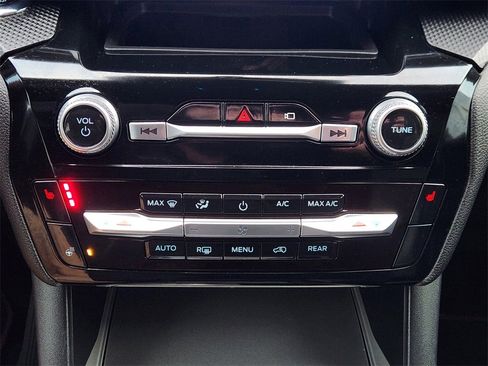 Used 2023 Ford Explorer ST-Line w/ Class IV Trailer Tow Package image 18